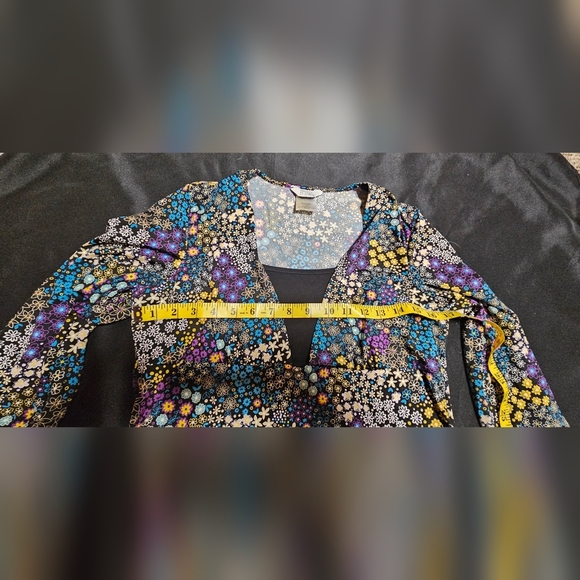 Tomorrow's Mother Ladies Maternity Floral Black Top Blouse Shirt sz. Medium - Picture 5 of 7